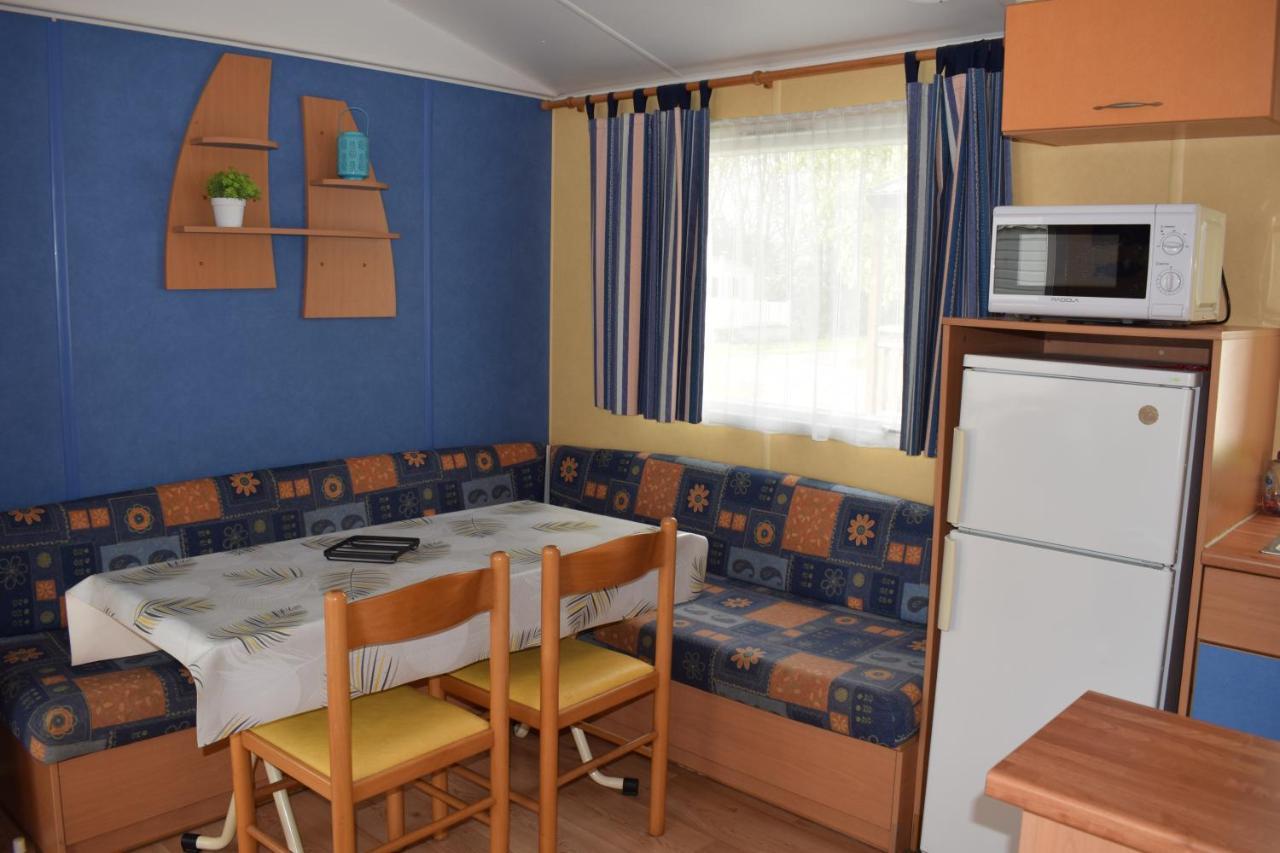 Camping Du Creulet Crouay 外观 照片